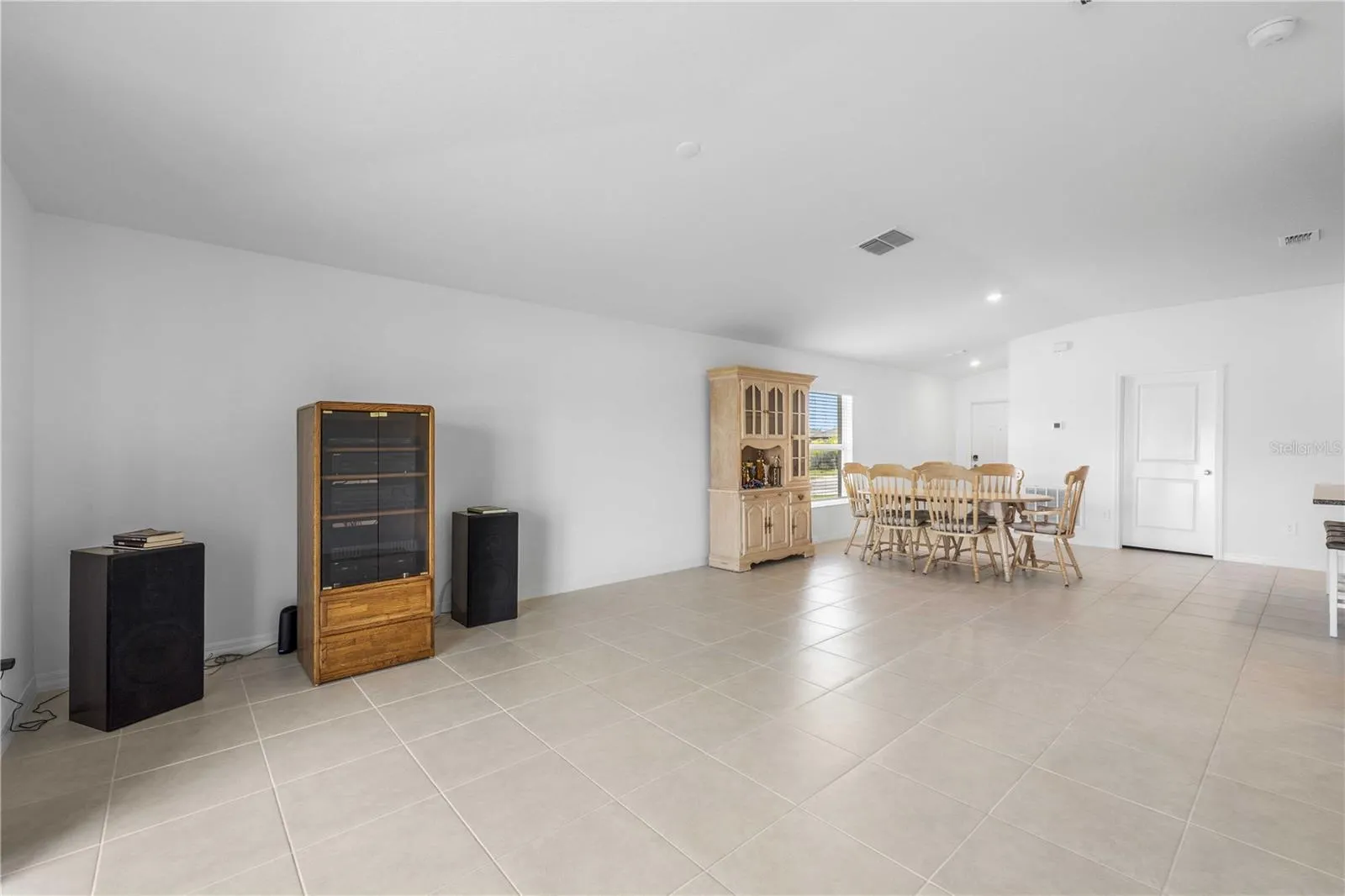 4357 FABULOUS FINCH LN