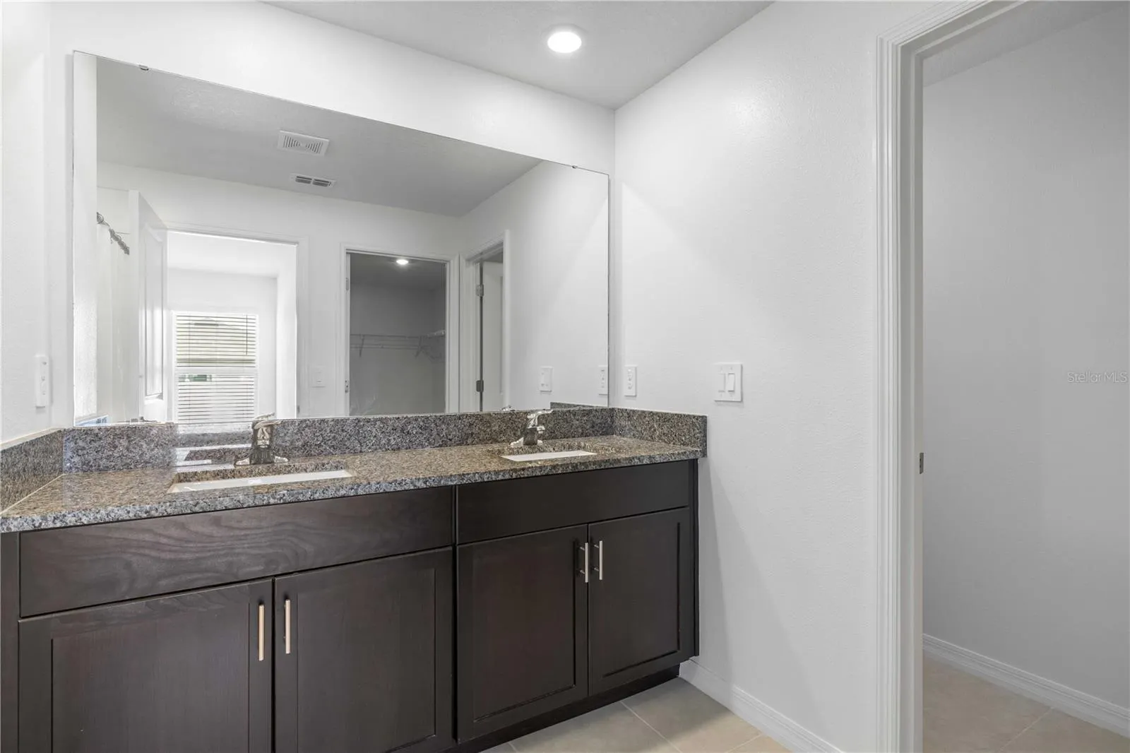 4357 FABULOUS FINCH LN