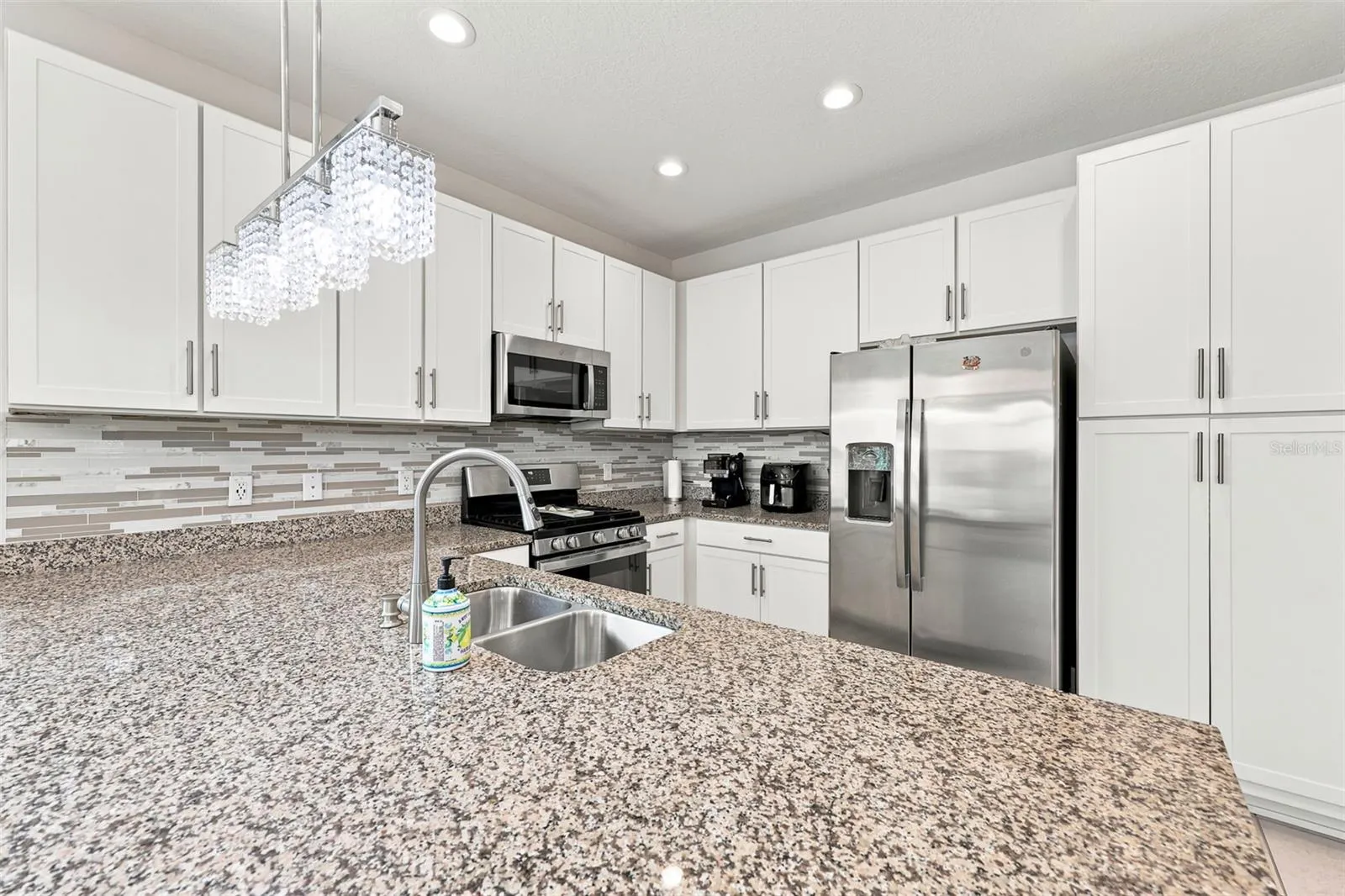 5124 HIGHLAND POINTE CT
