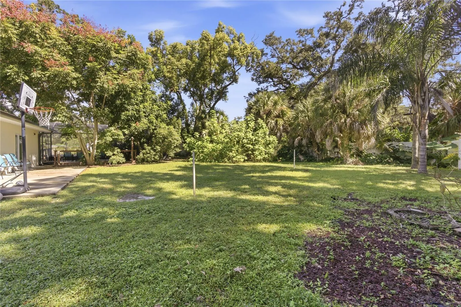 2608 OAKWOOD DR
