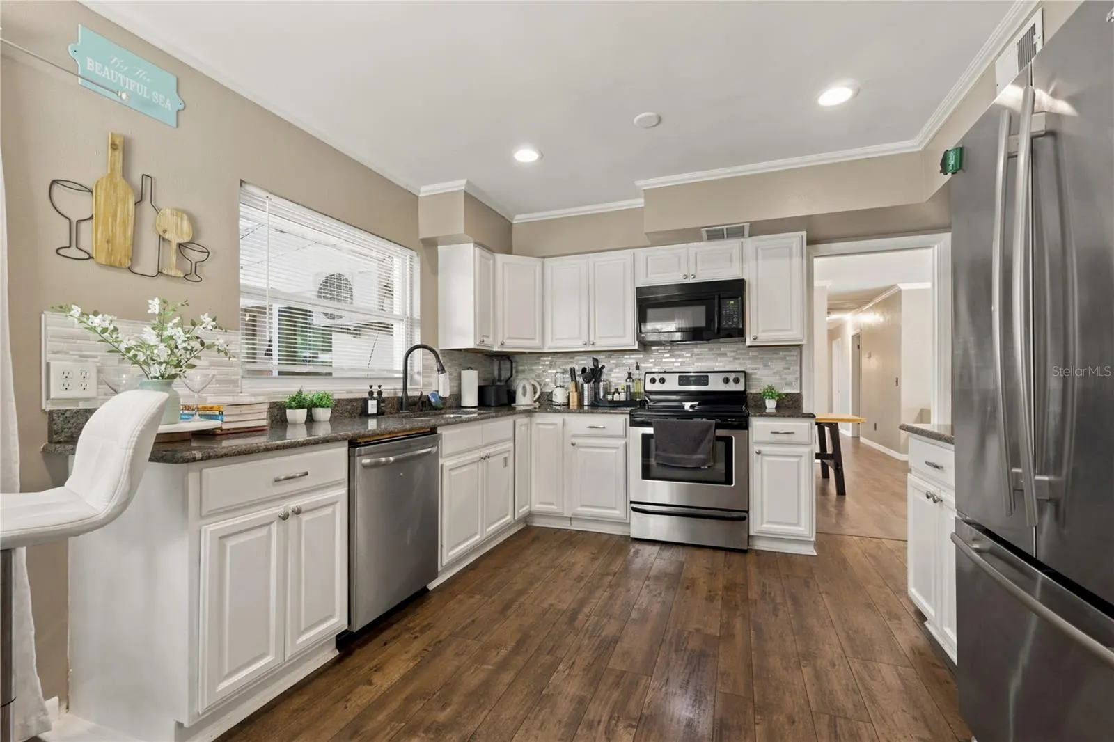 2608 OAKWOOD DR