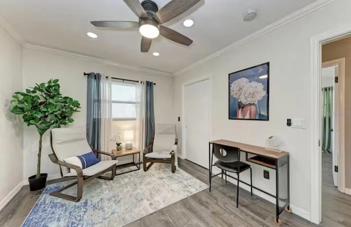 2608 OAKWOOD DR