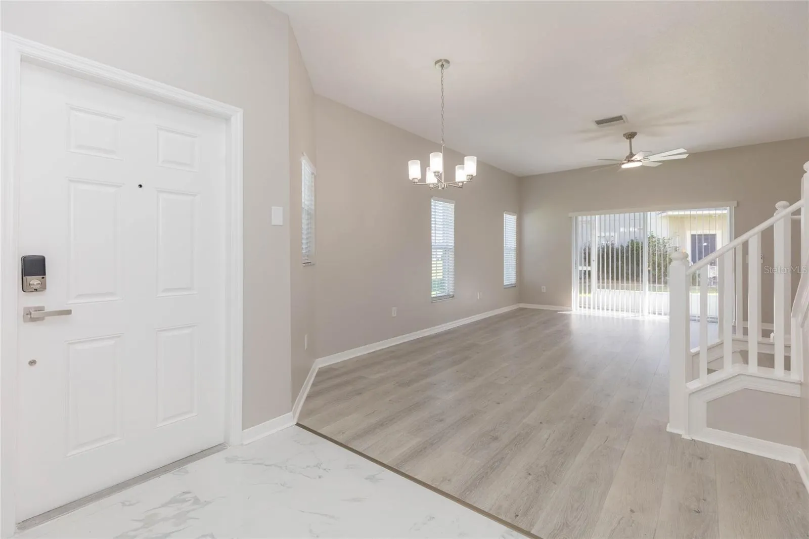 12851 KINGS CROSSING DR