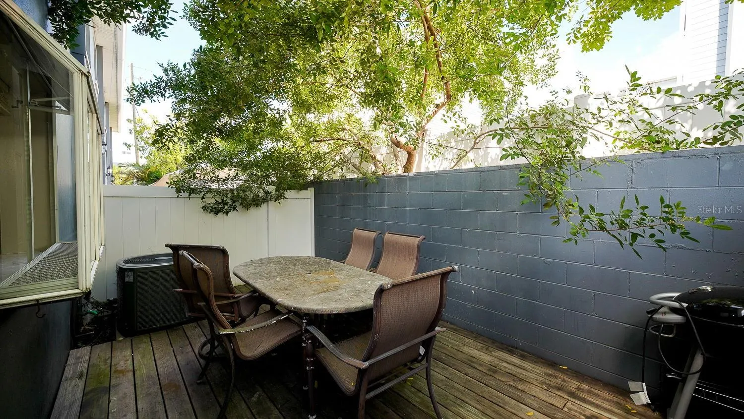 218 S TAMPANIA AVE #- #-