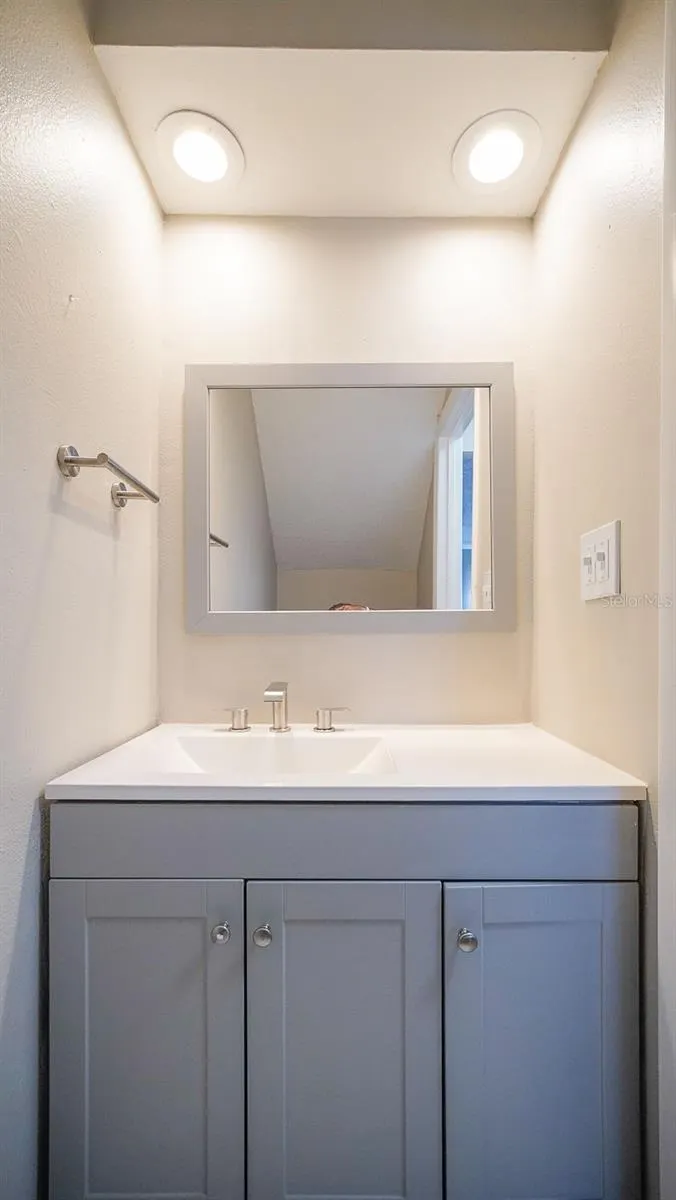 218 S TAMPANIA AVE #- #-