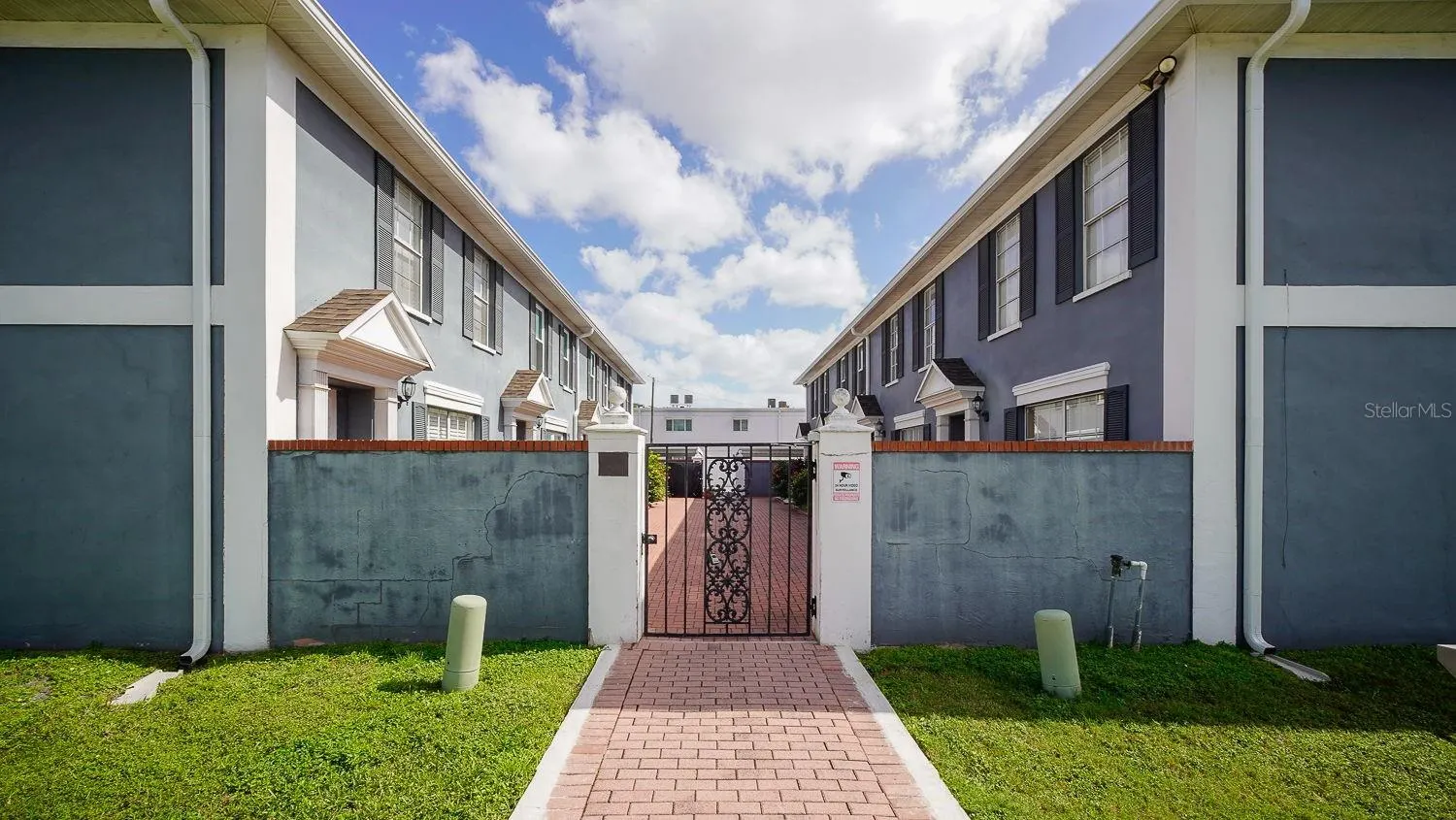 218 S TAMPANIA AVE #- #-