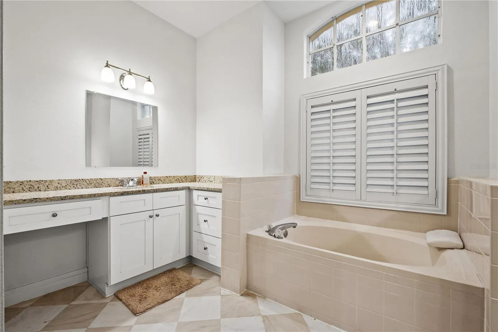 8612 SWANN RIDGE CT