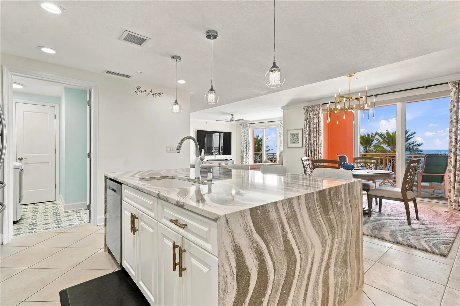301 S GULFVIEW BLVD #303 #303