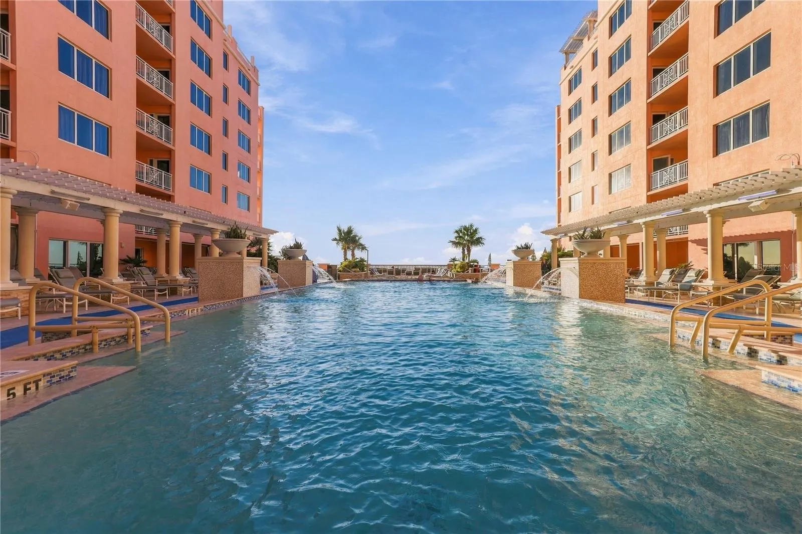 301 S GULFVIEW BLVD #303 #303