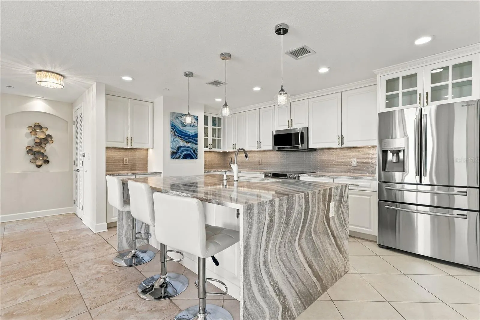 301 S GULFVIEW BLVD #303 #303