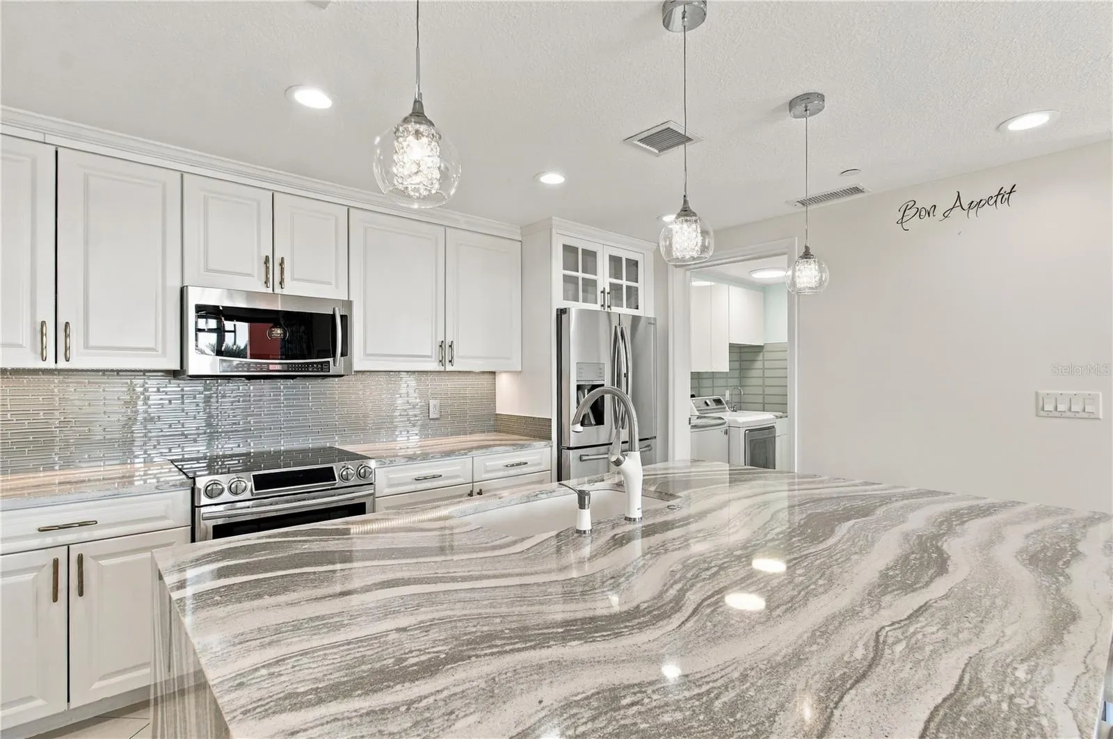 301 S GULFVIEW BLVD #303 #303