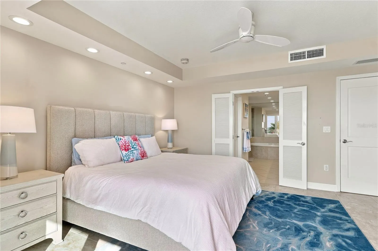 301 S GULFVIEW BLVD #303 #303