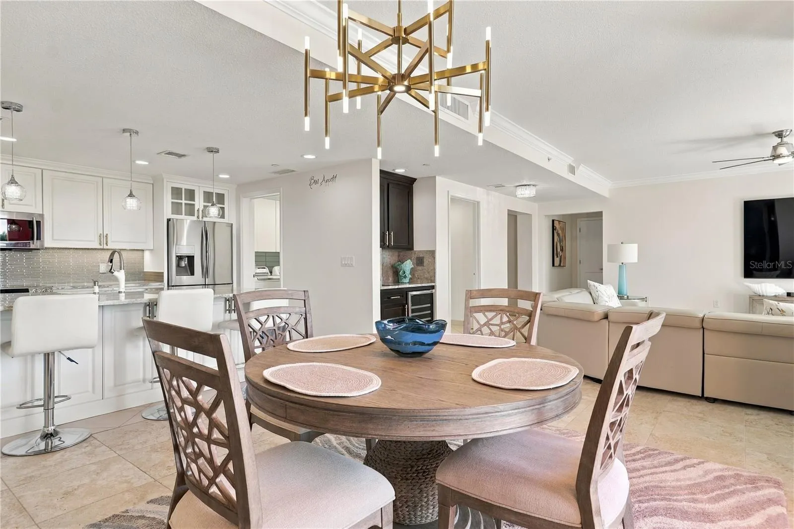 301 S GULFVIEW BLVD #303 #303