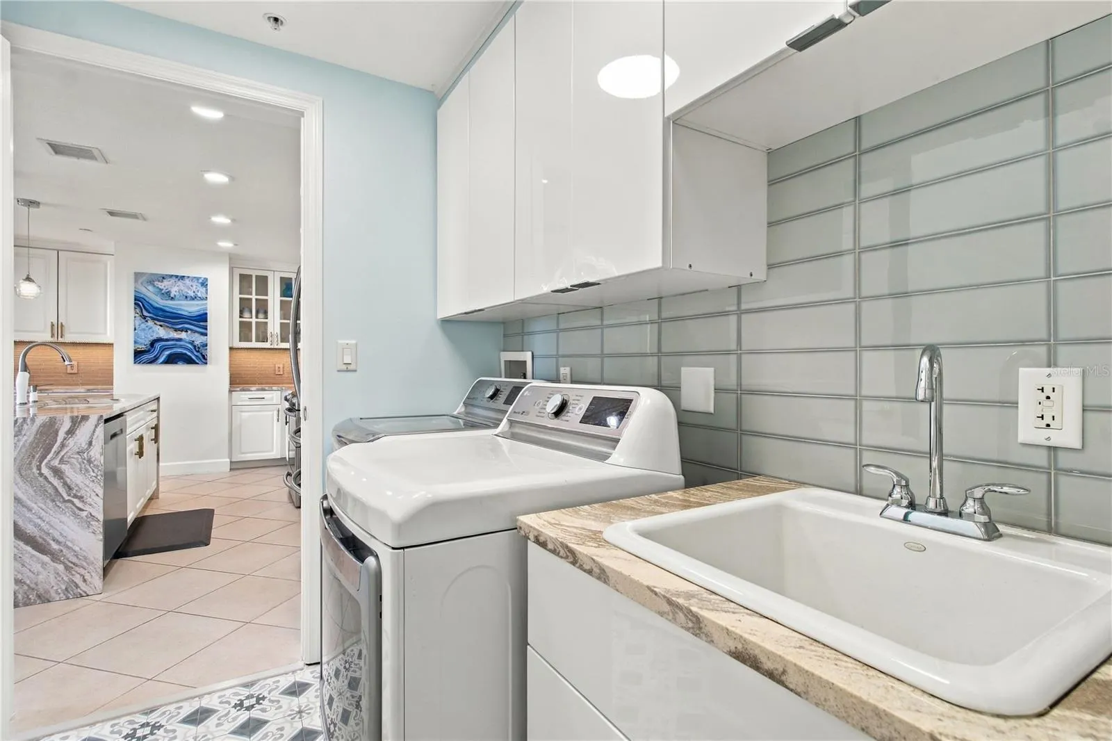 301 S GULFVIEW BLVD #303 #303