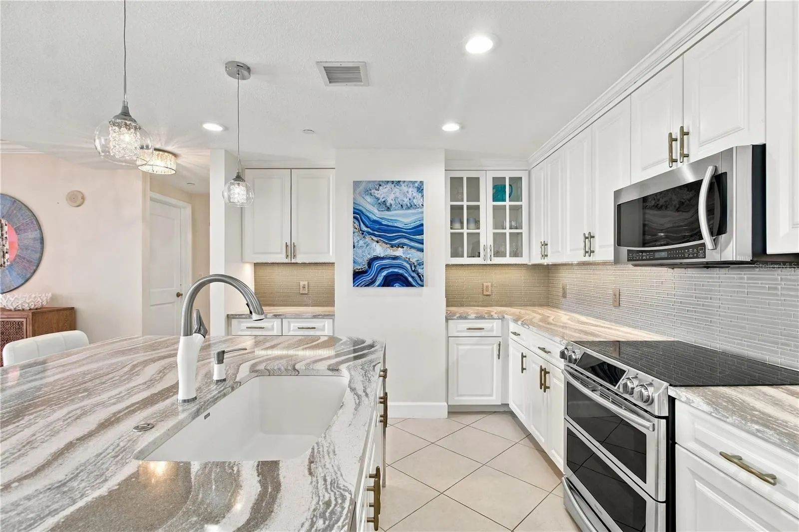 301 S GULFVIEW BLVD #303 #303