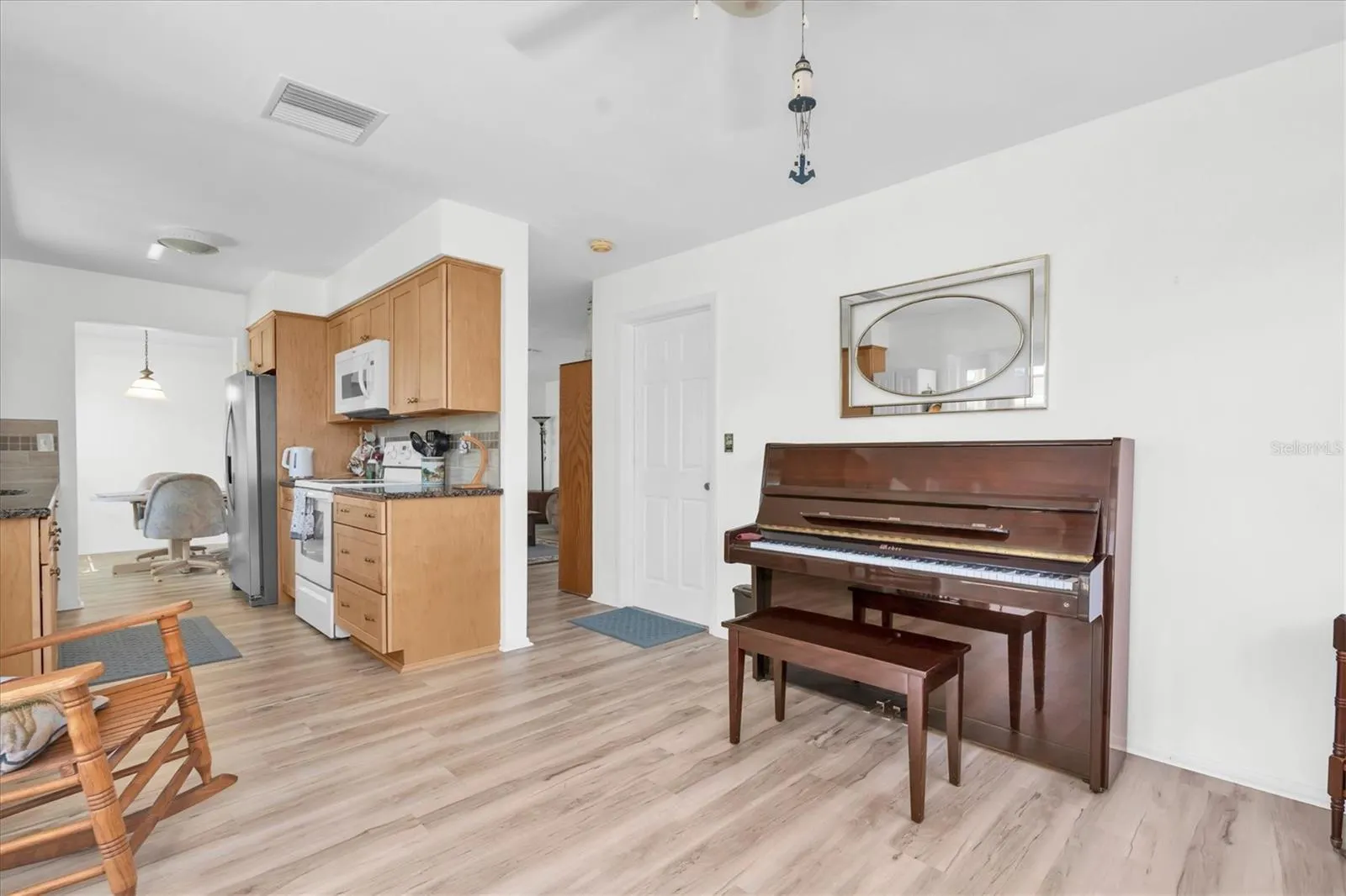 2013 FOREST DR