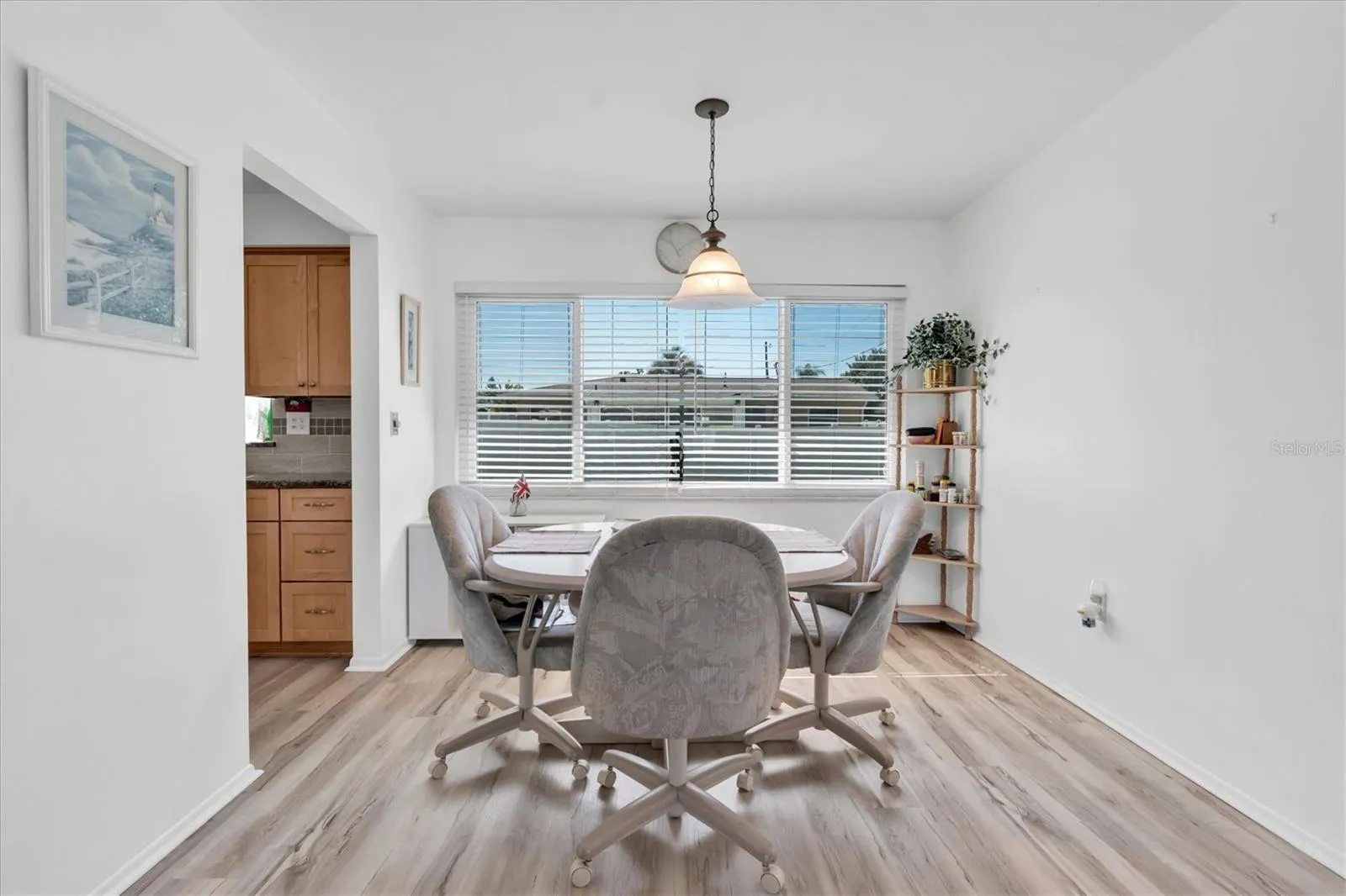 2013 FOREST DR