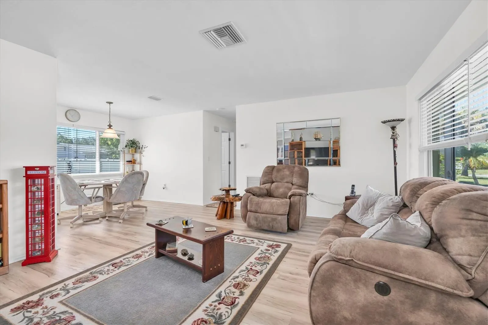 2013 FOREST DR