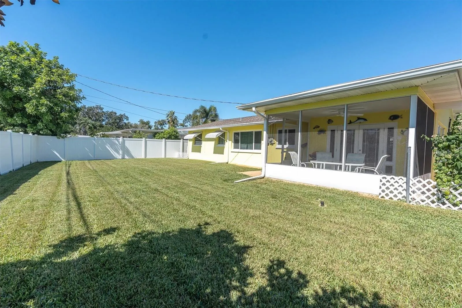 2013 FOREST DR