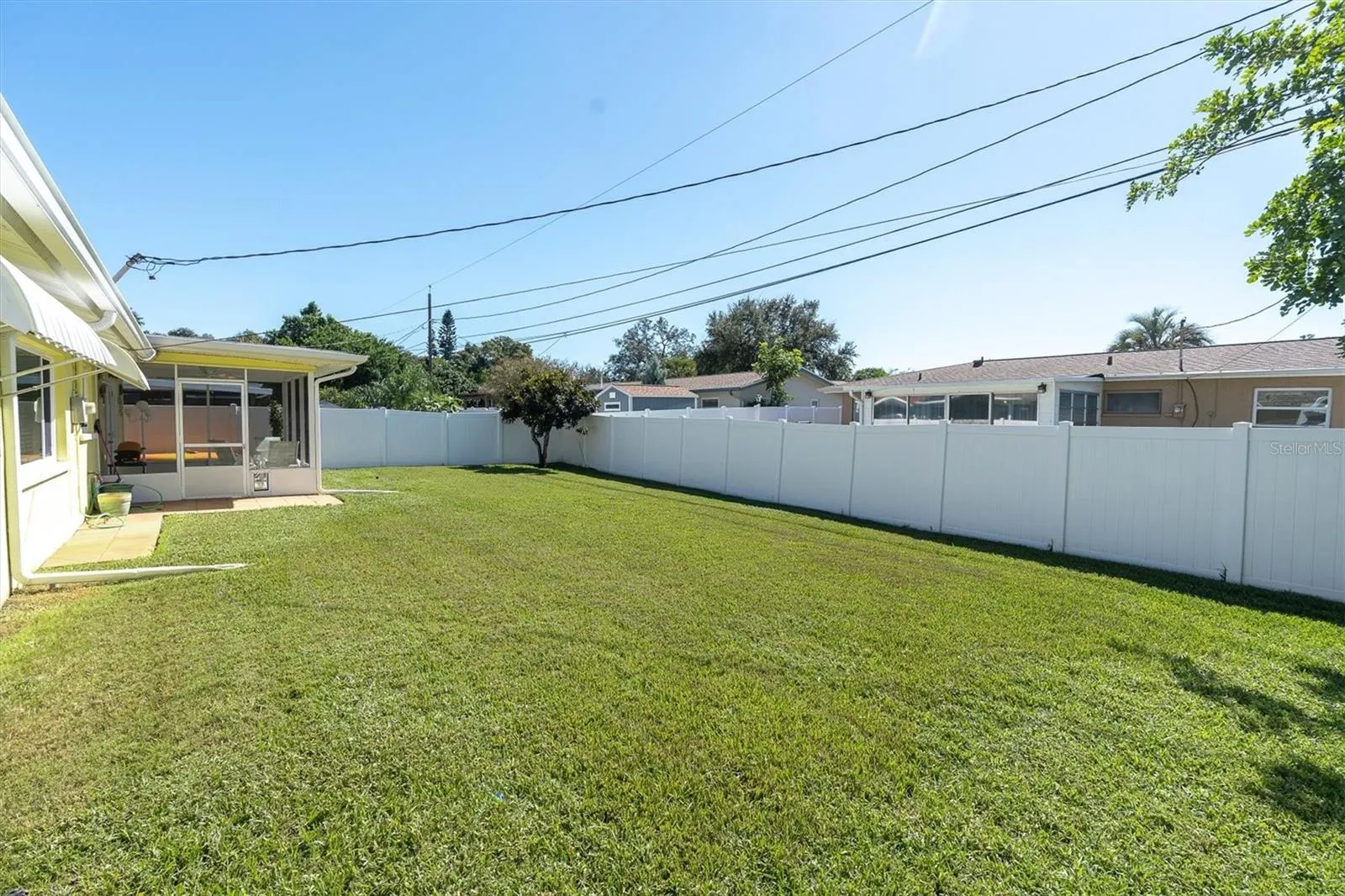 2013 FOREST DR