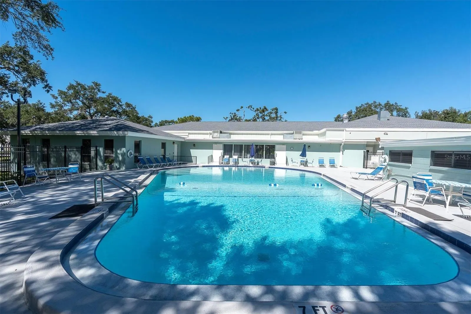 2013 FOREST DR