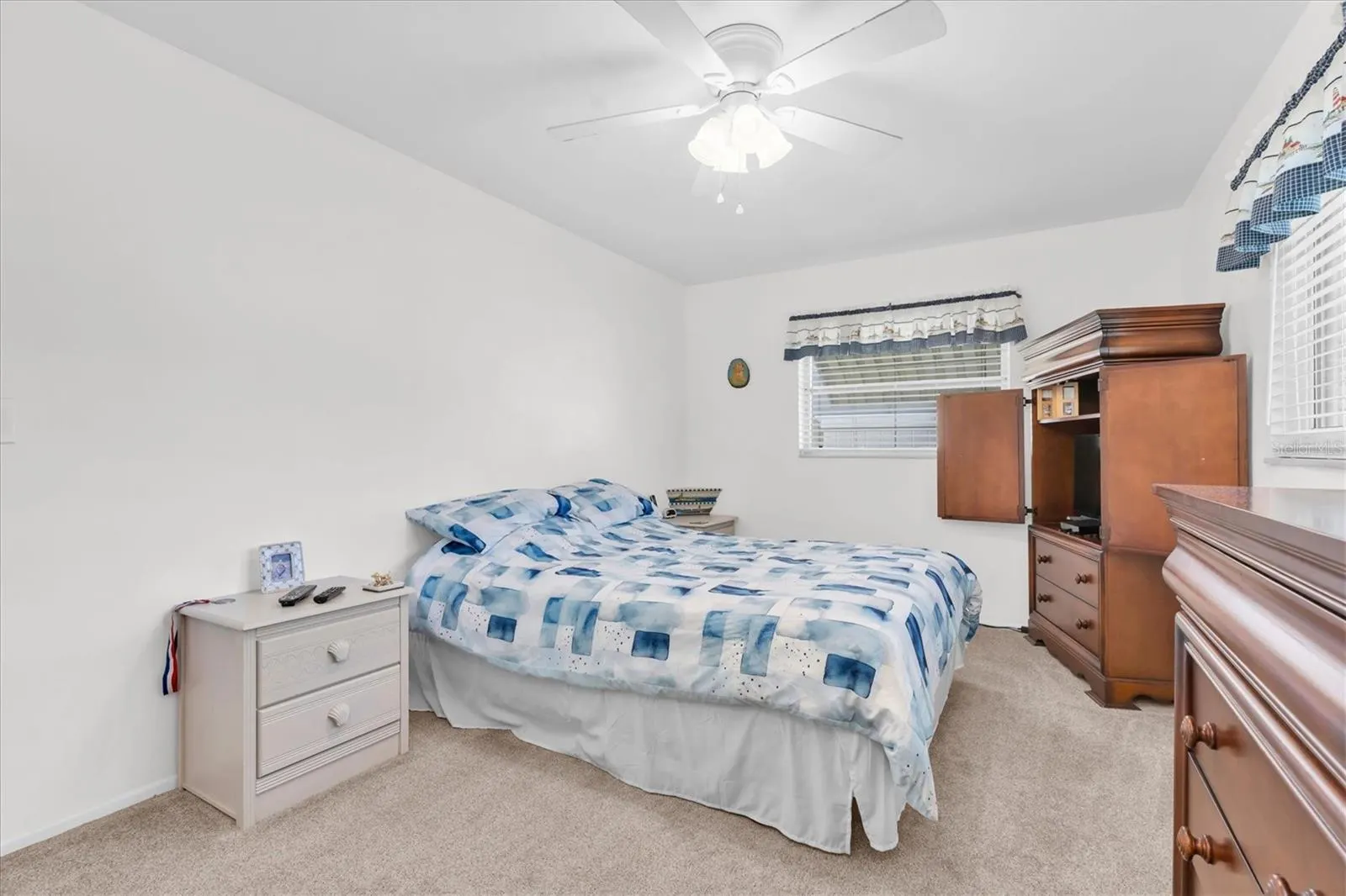 2013 FOREST DR