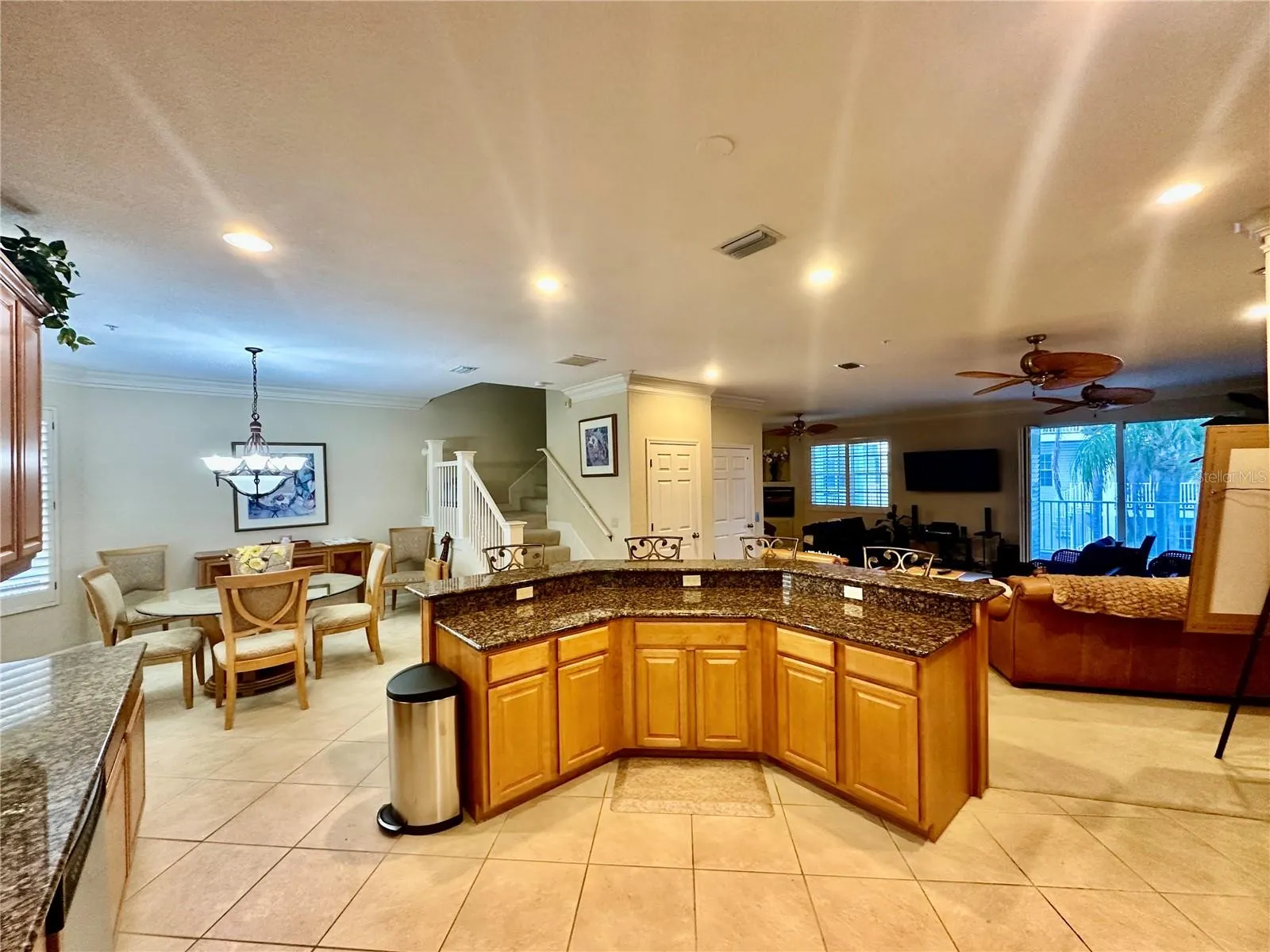 135 SHOALS CIR