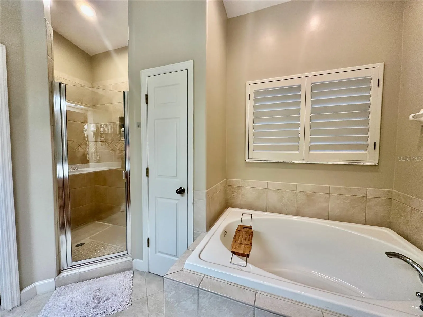 135 SHOALS CIR