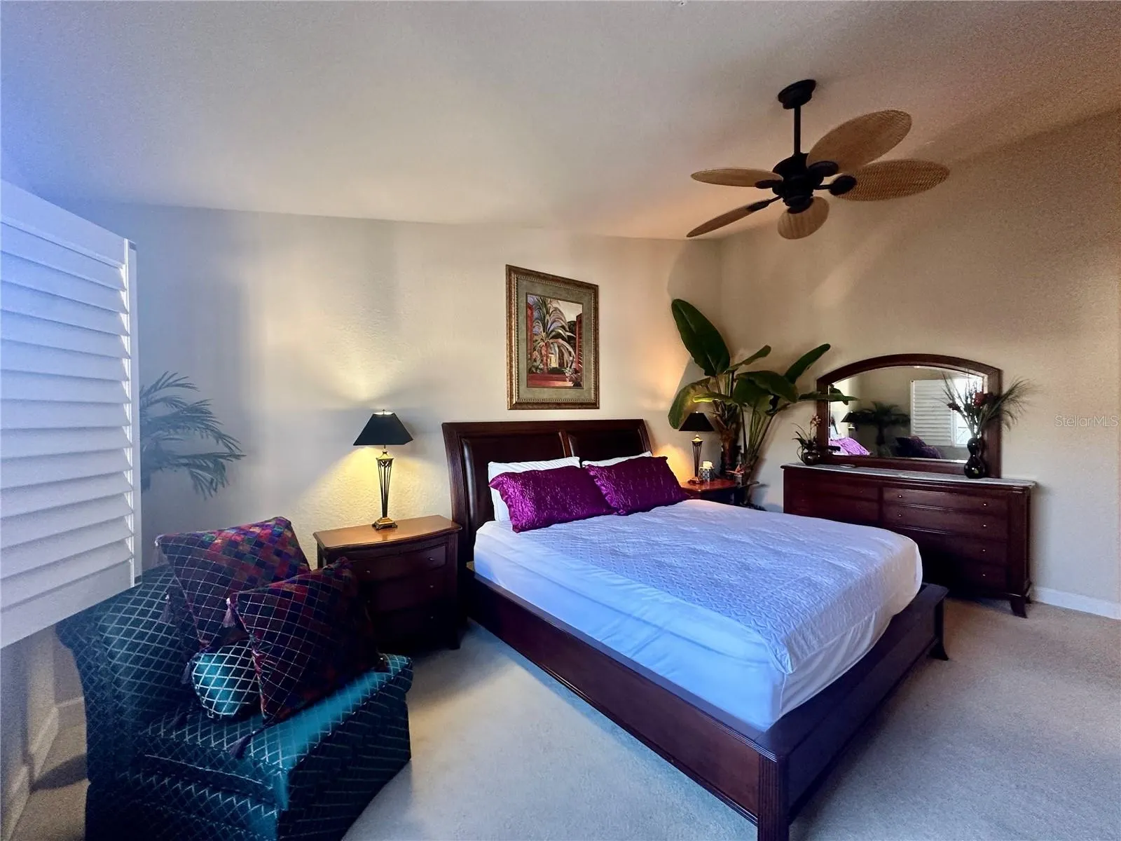 135 SHOALS CIR