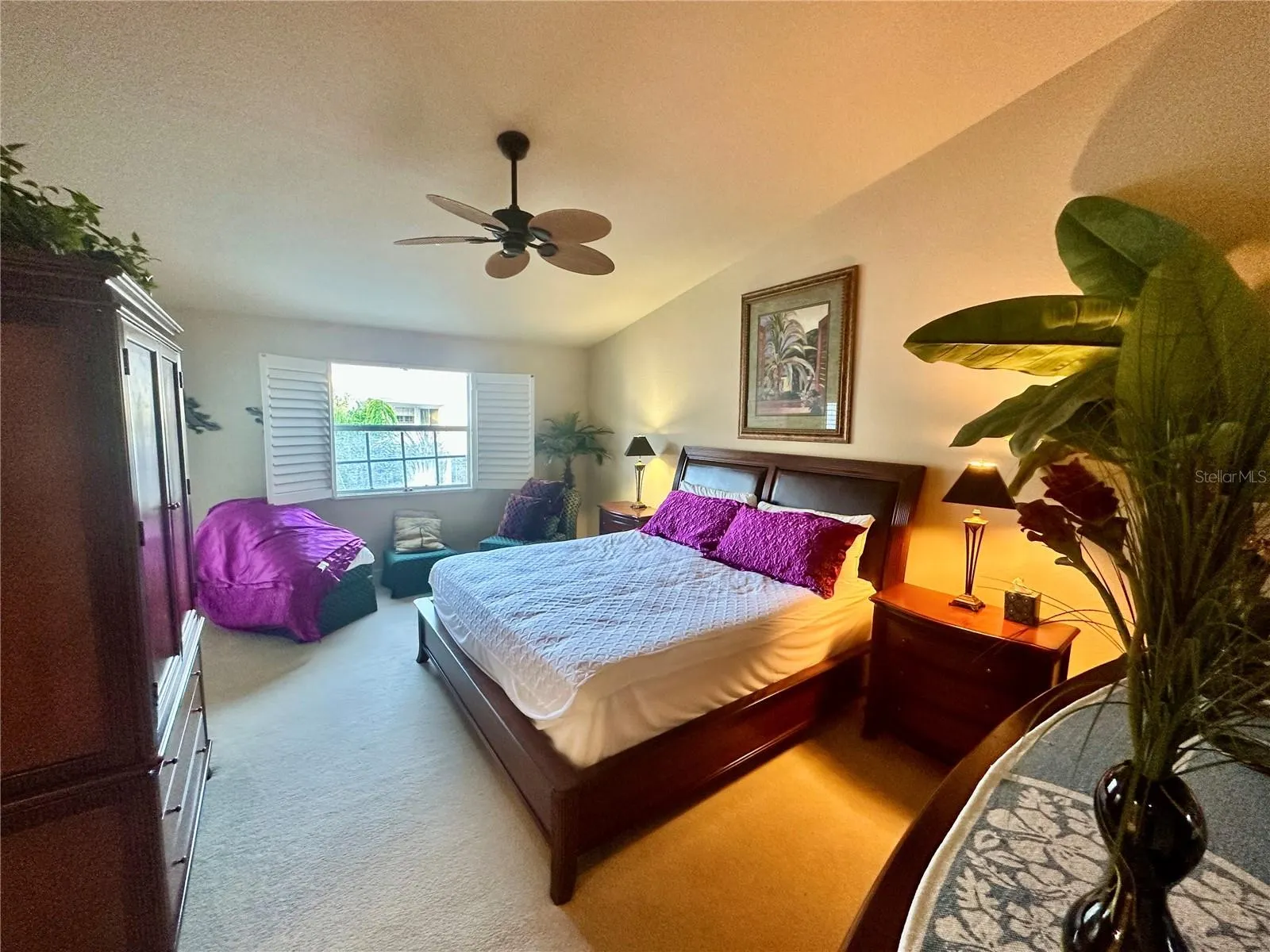 135 SHOALS CIR