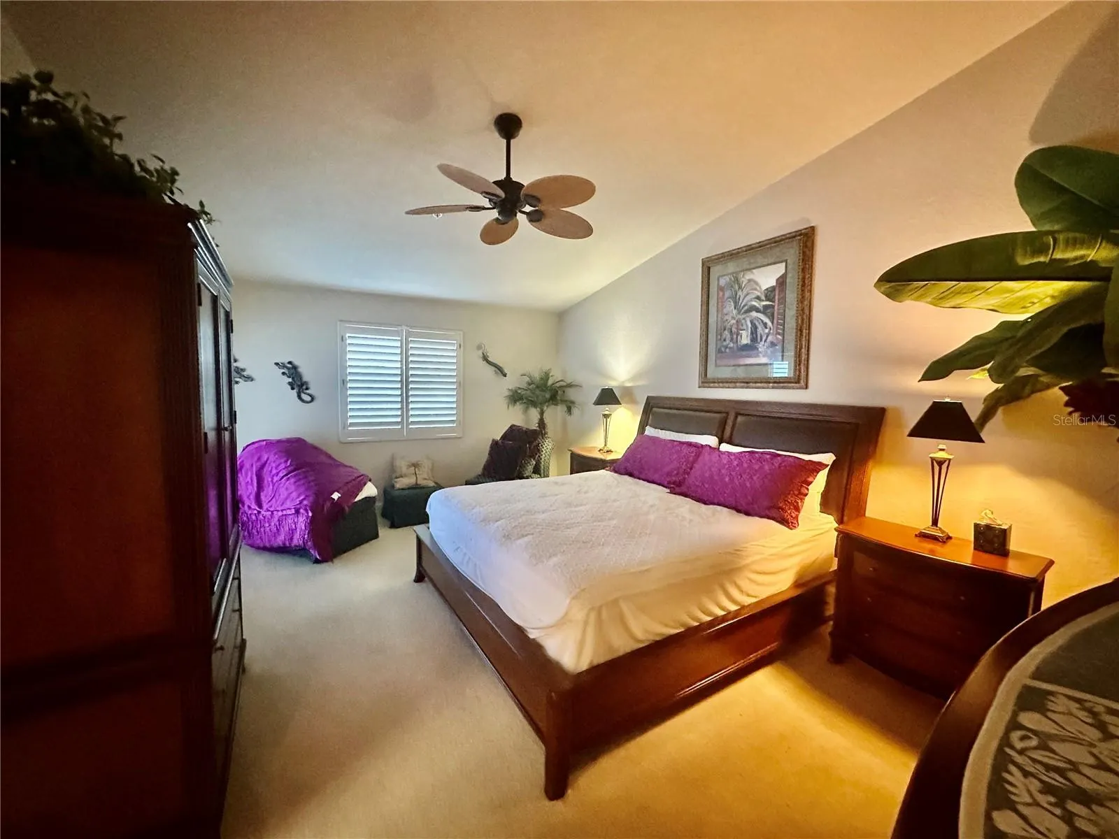135 SHOALS CIR