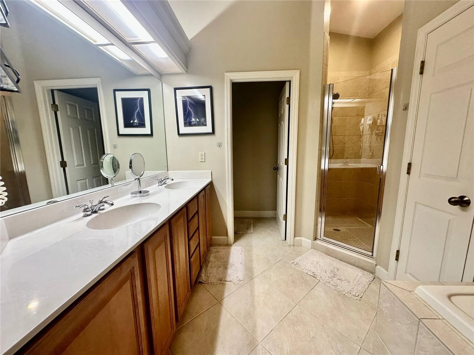 135 SHOALS CIR