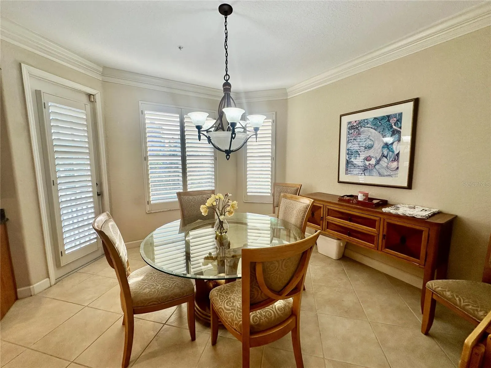 135 SHOALS CIR