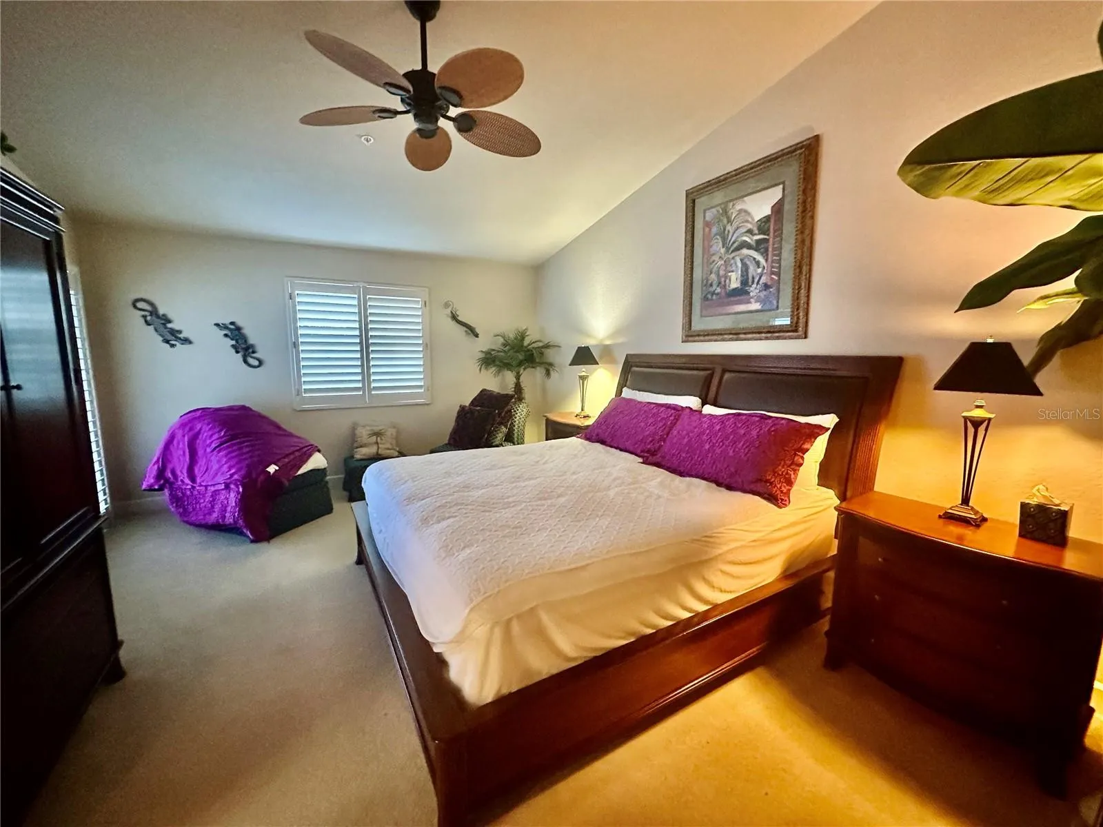 135 SHOALS CIR