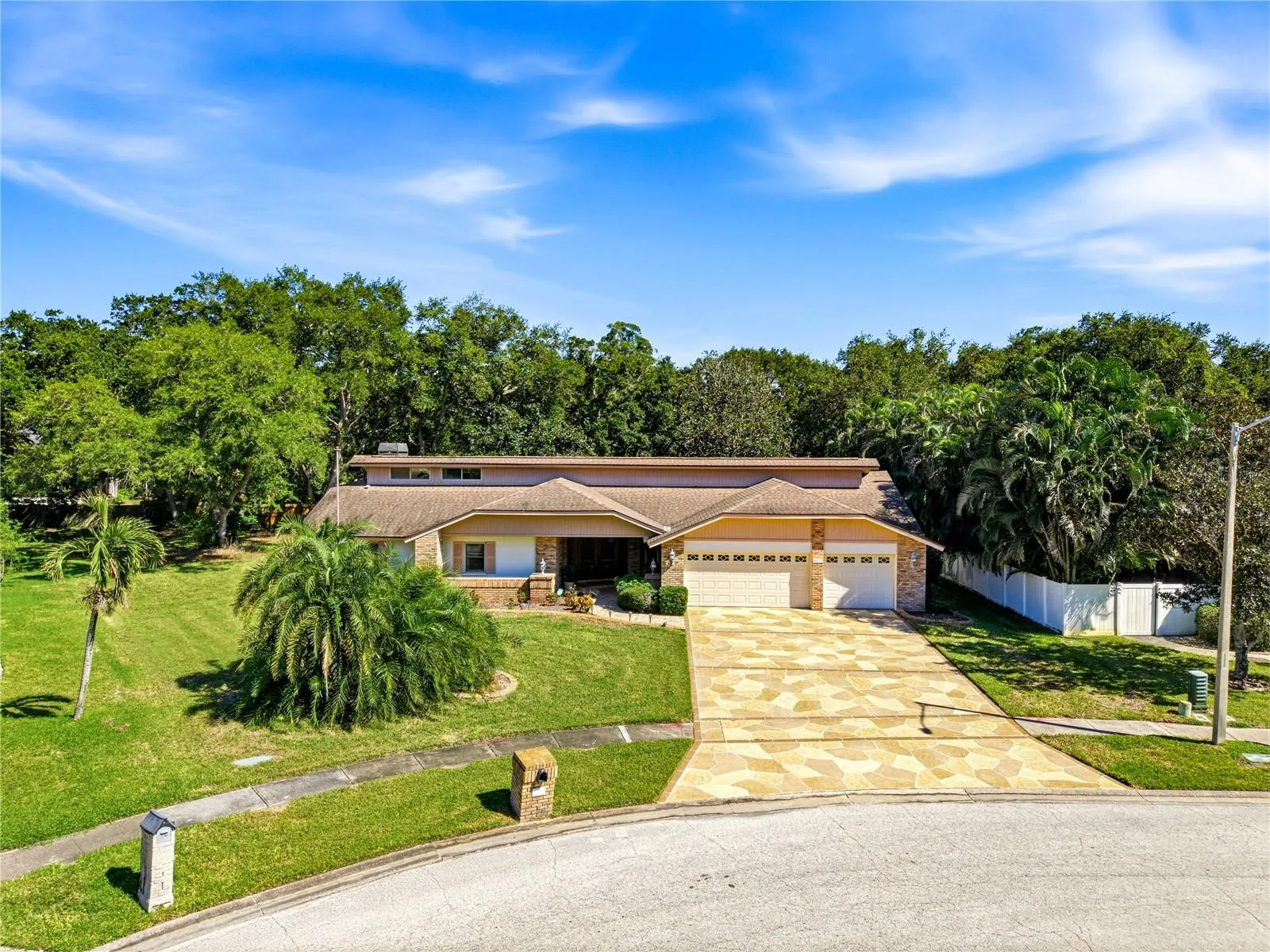 10353 BARRY DR