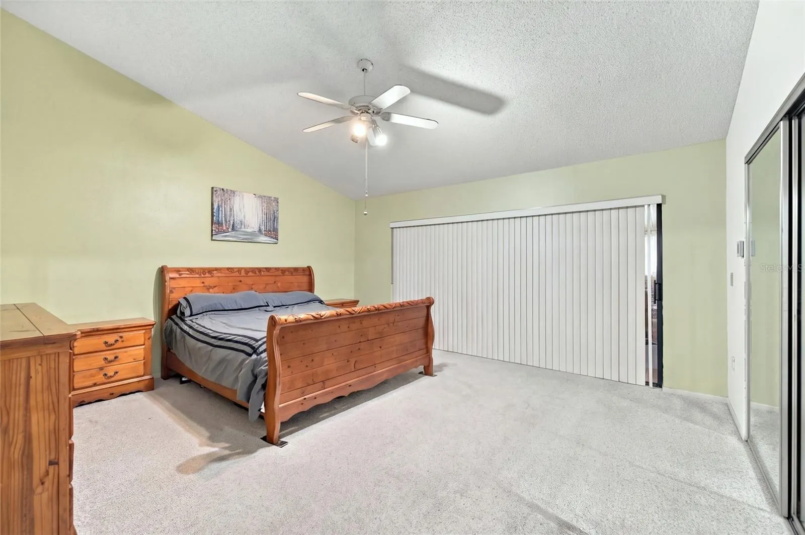 6015 COURTSIDE DR