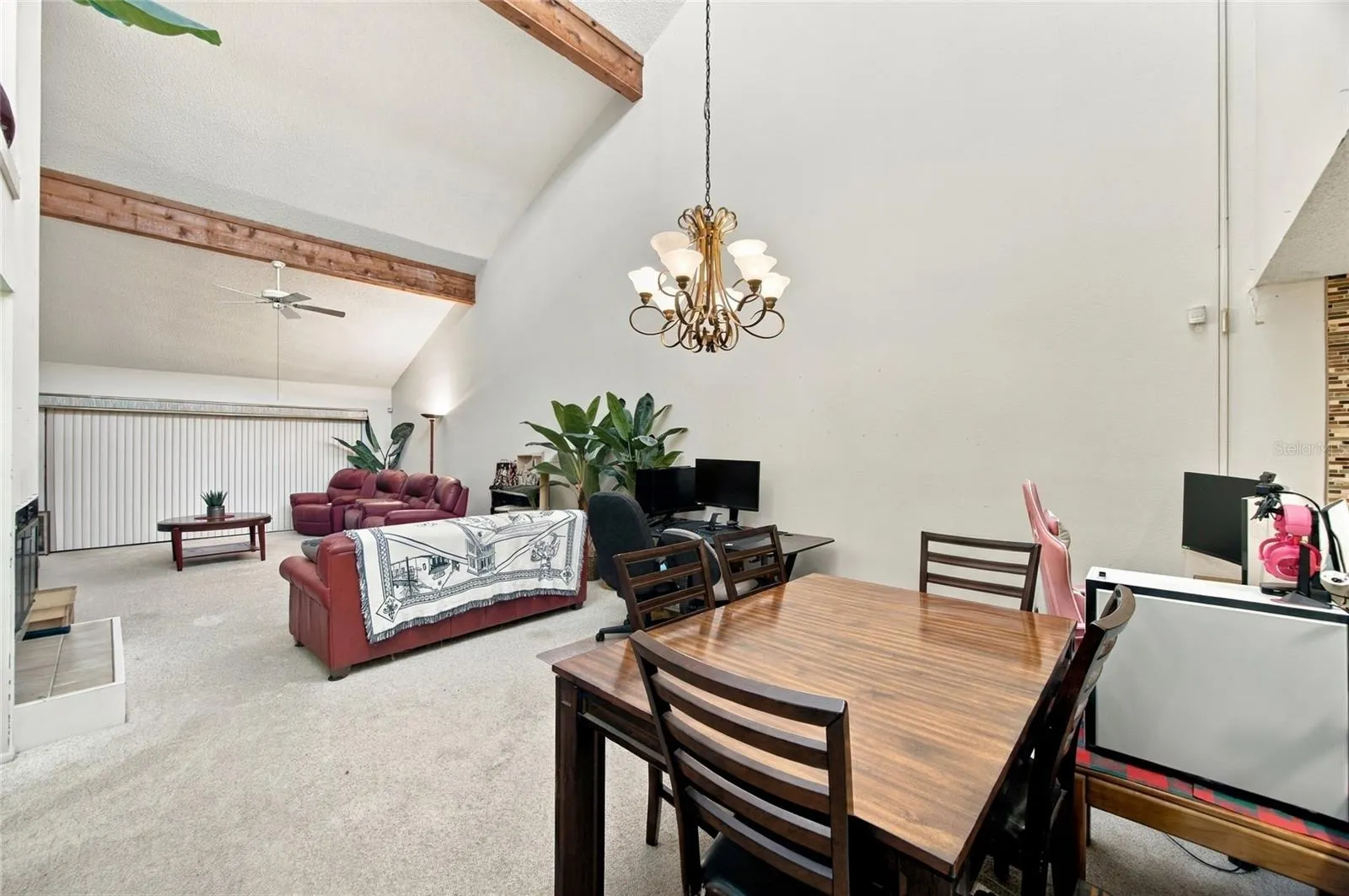 6015 COURTSIDE DR