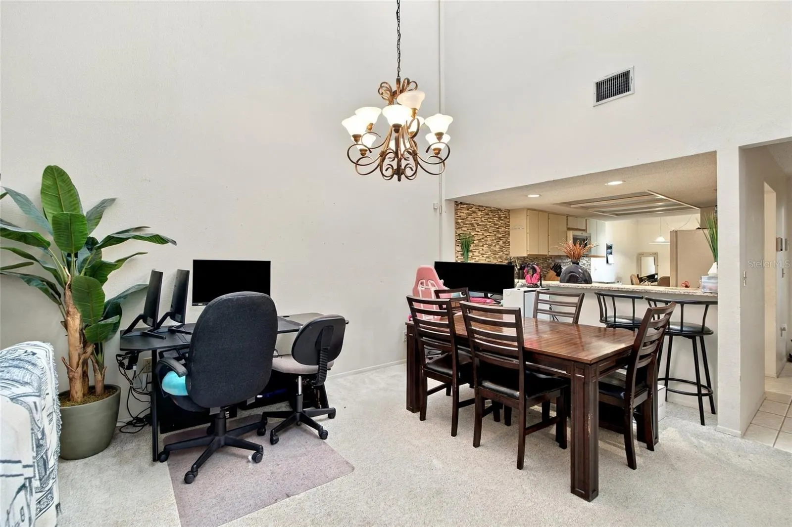 6015 COURTSIDE DR