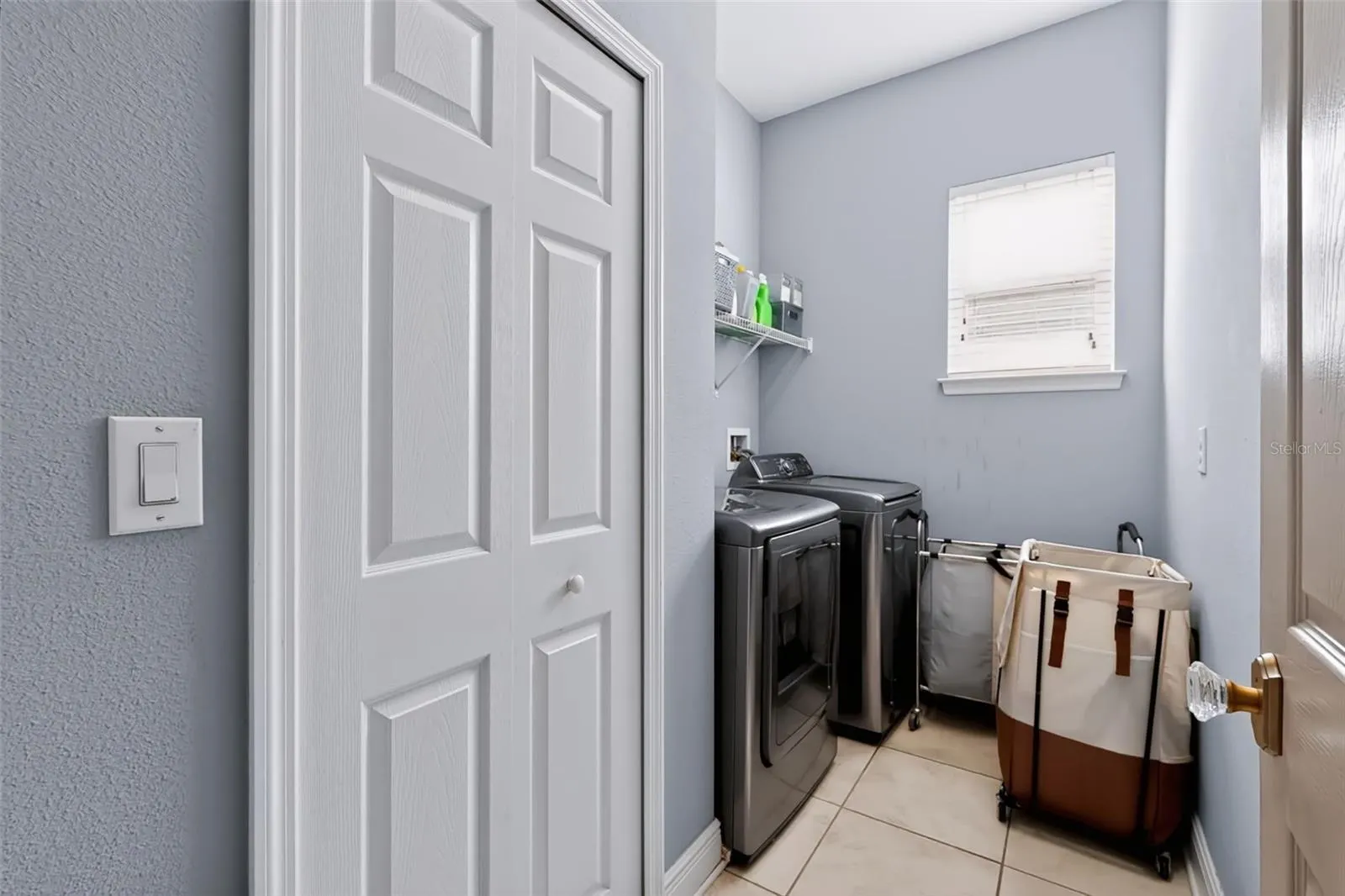 313 ROXBURY CROSSING CT