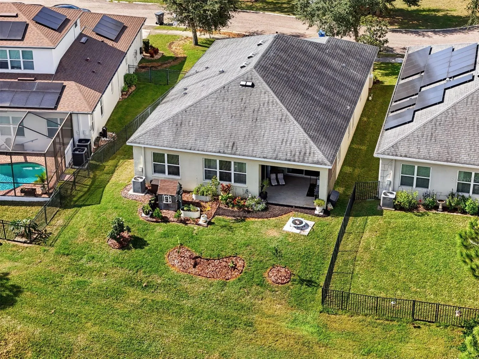 313 ROXBURY CROSSING CT