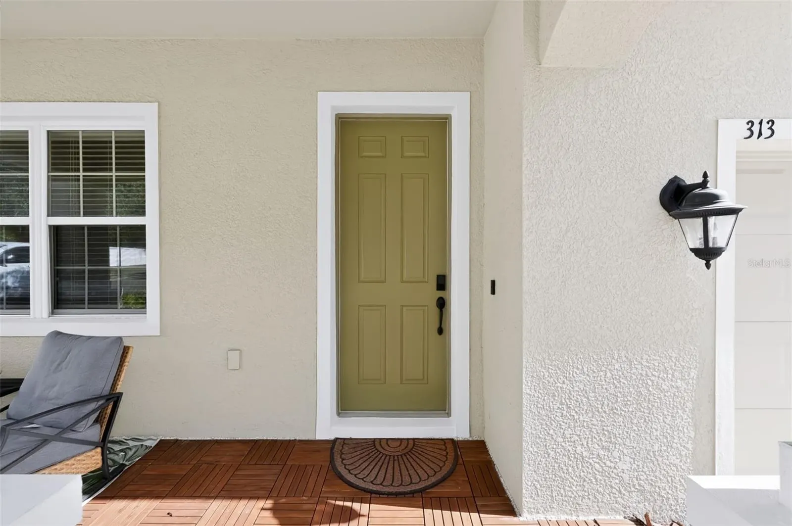 313 ROXBURY CROSSING CT