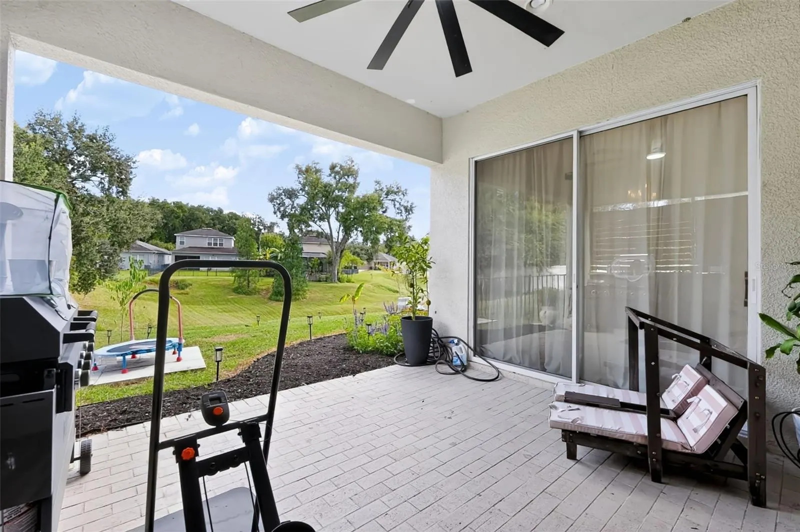 313 ROXBURY CROSSING CT