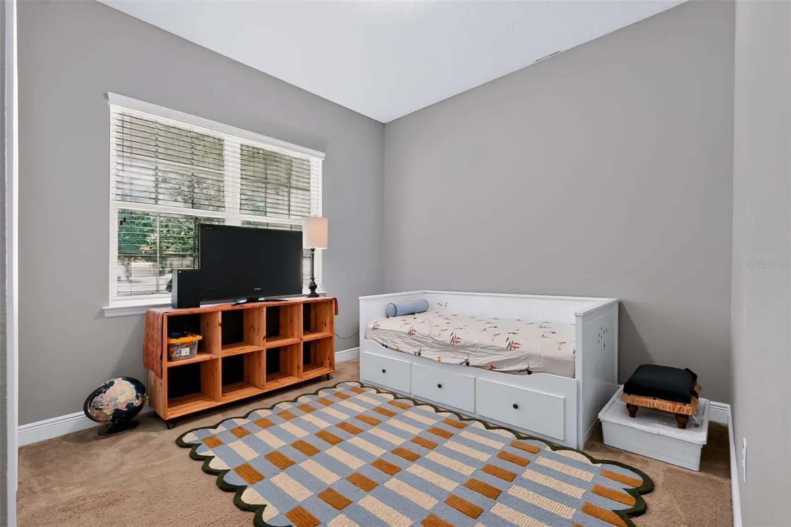 313 ROXBURY CROSSING CT