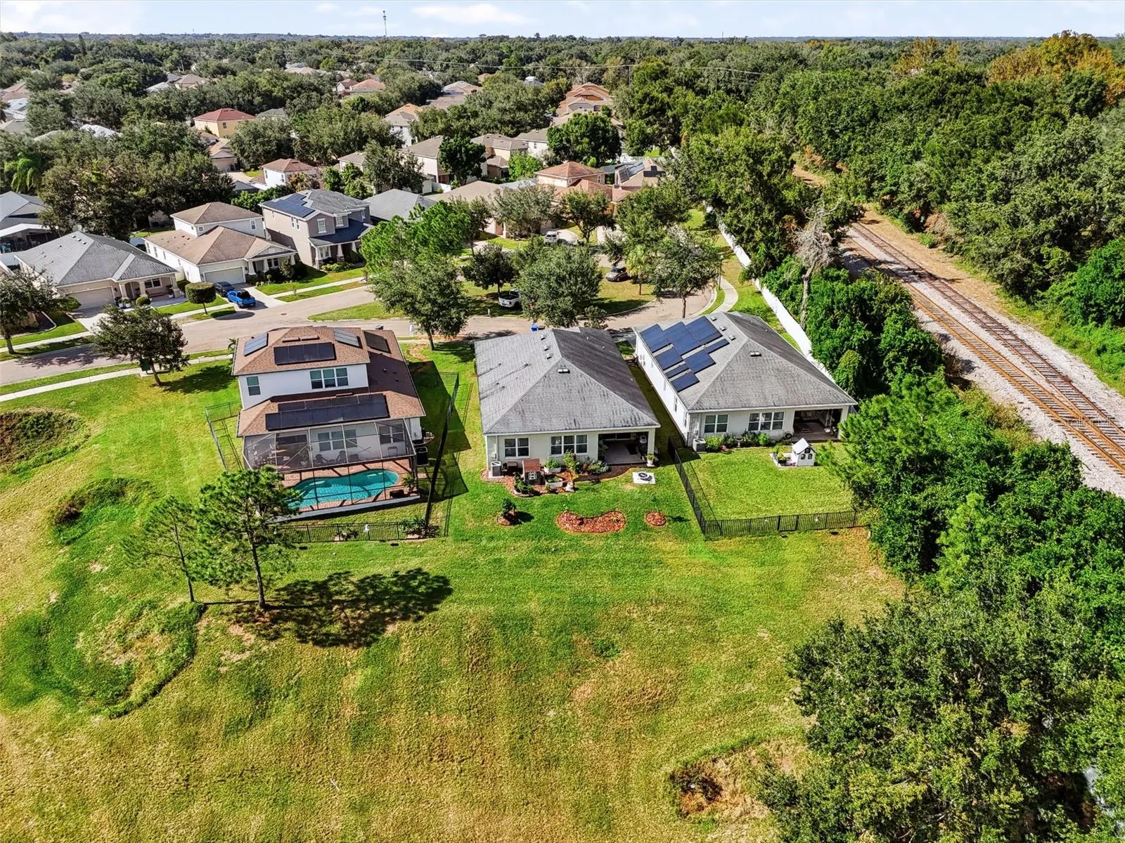 313 ROXBURY CROSSING CT