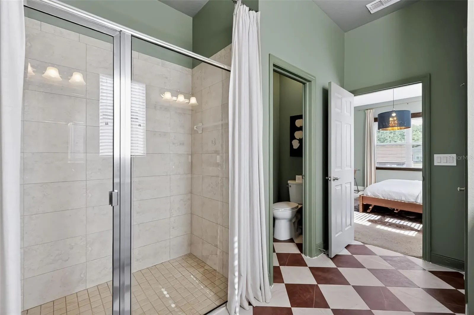 313 ROXBURY CROSSING CT