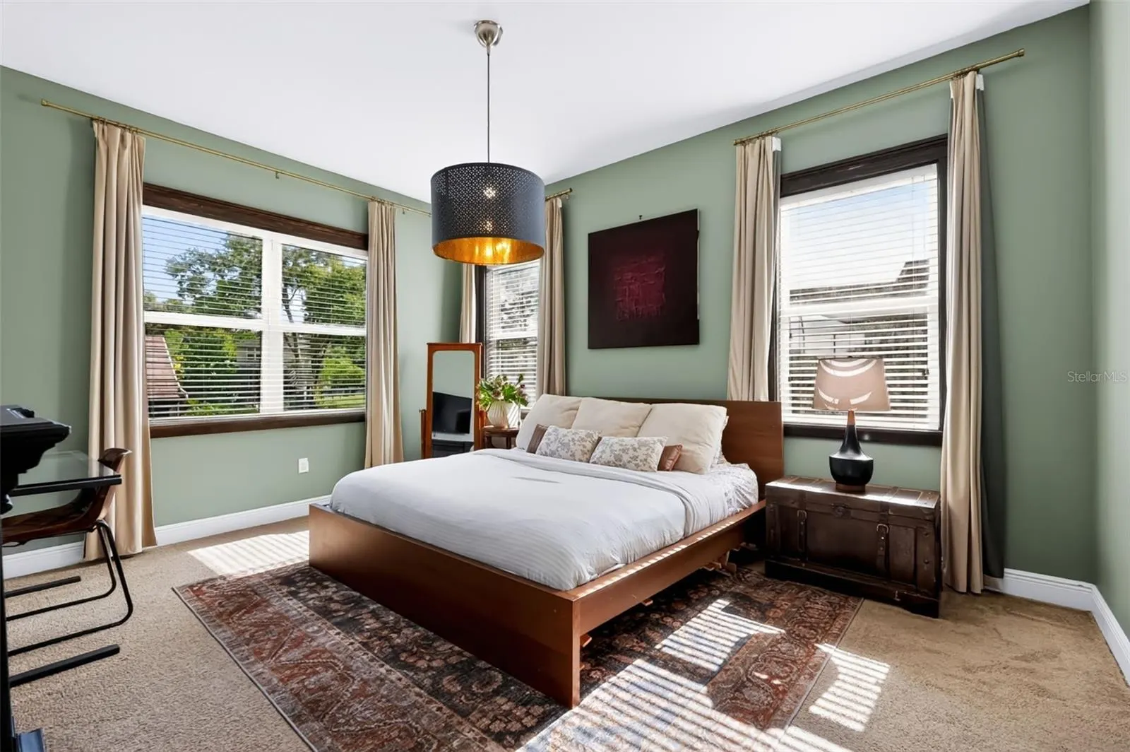 313 ROXBURY CROSSING CT