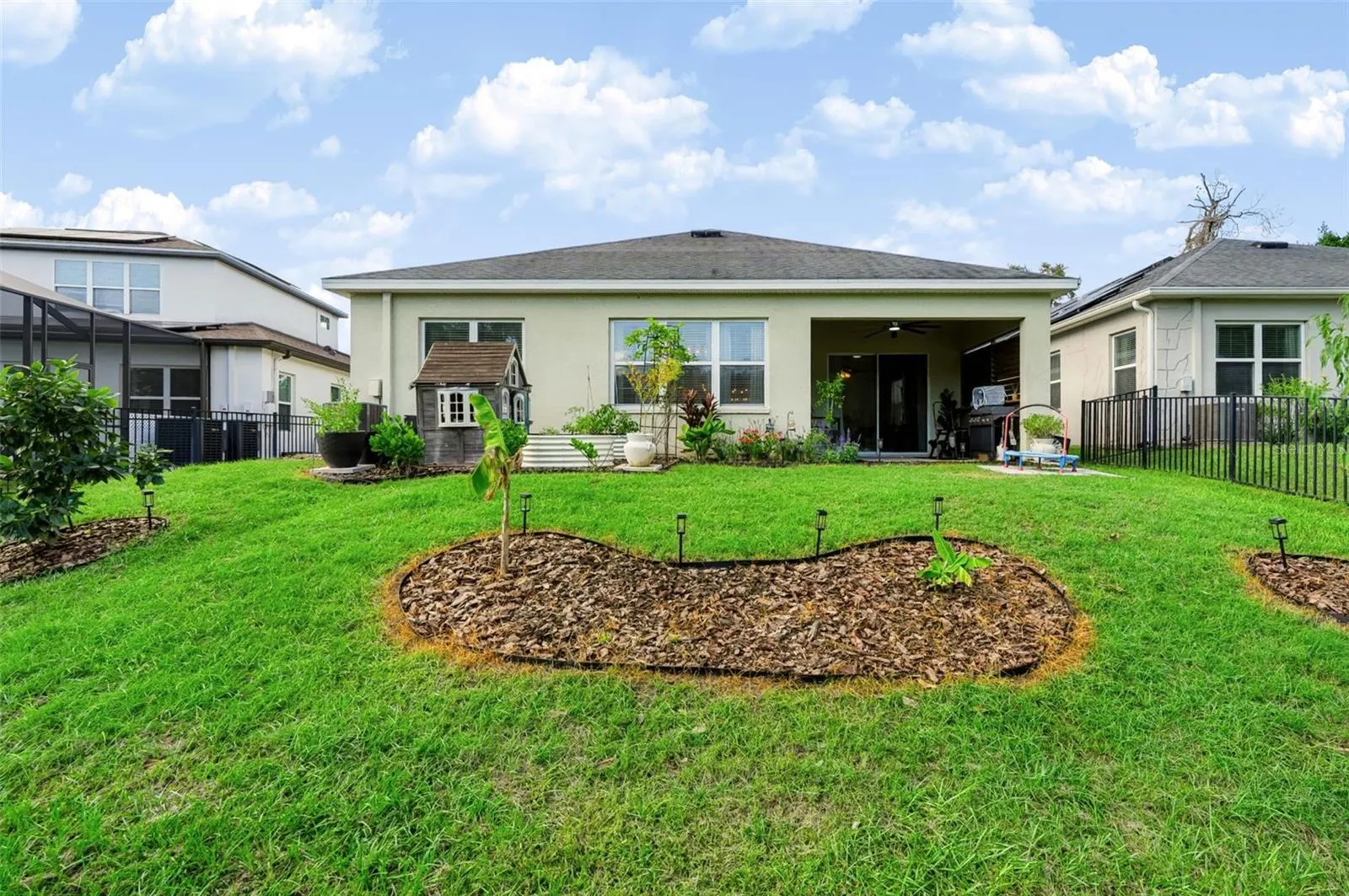 313 ROXBURY CROSSING CT