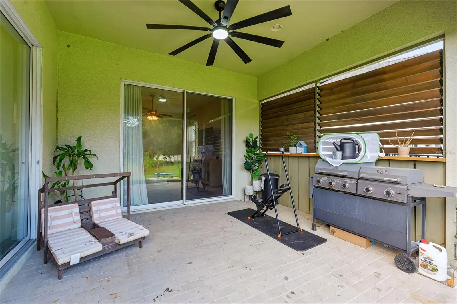 313 ROXBURY CROSSING CT