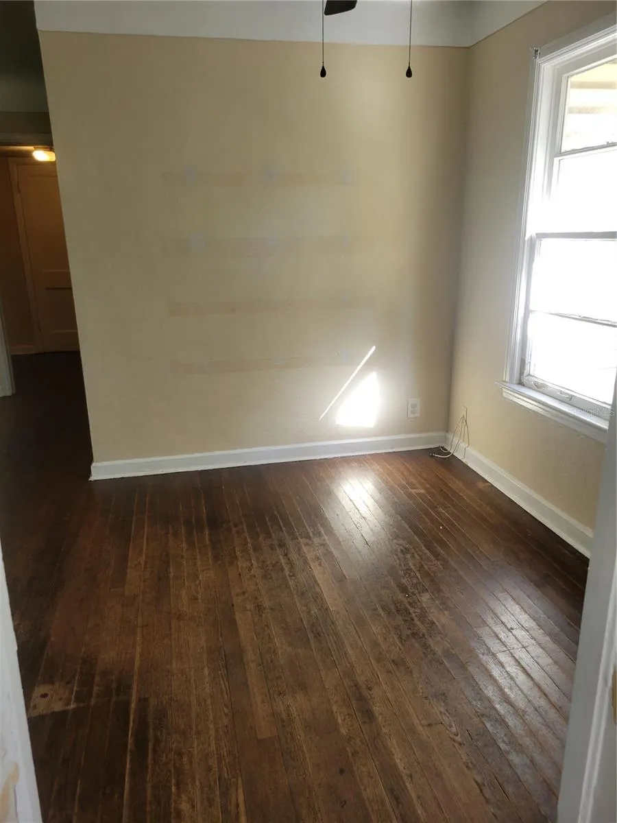 1910 23RD AVE N