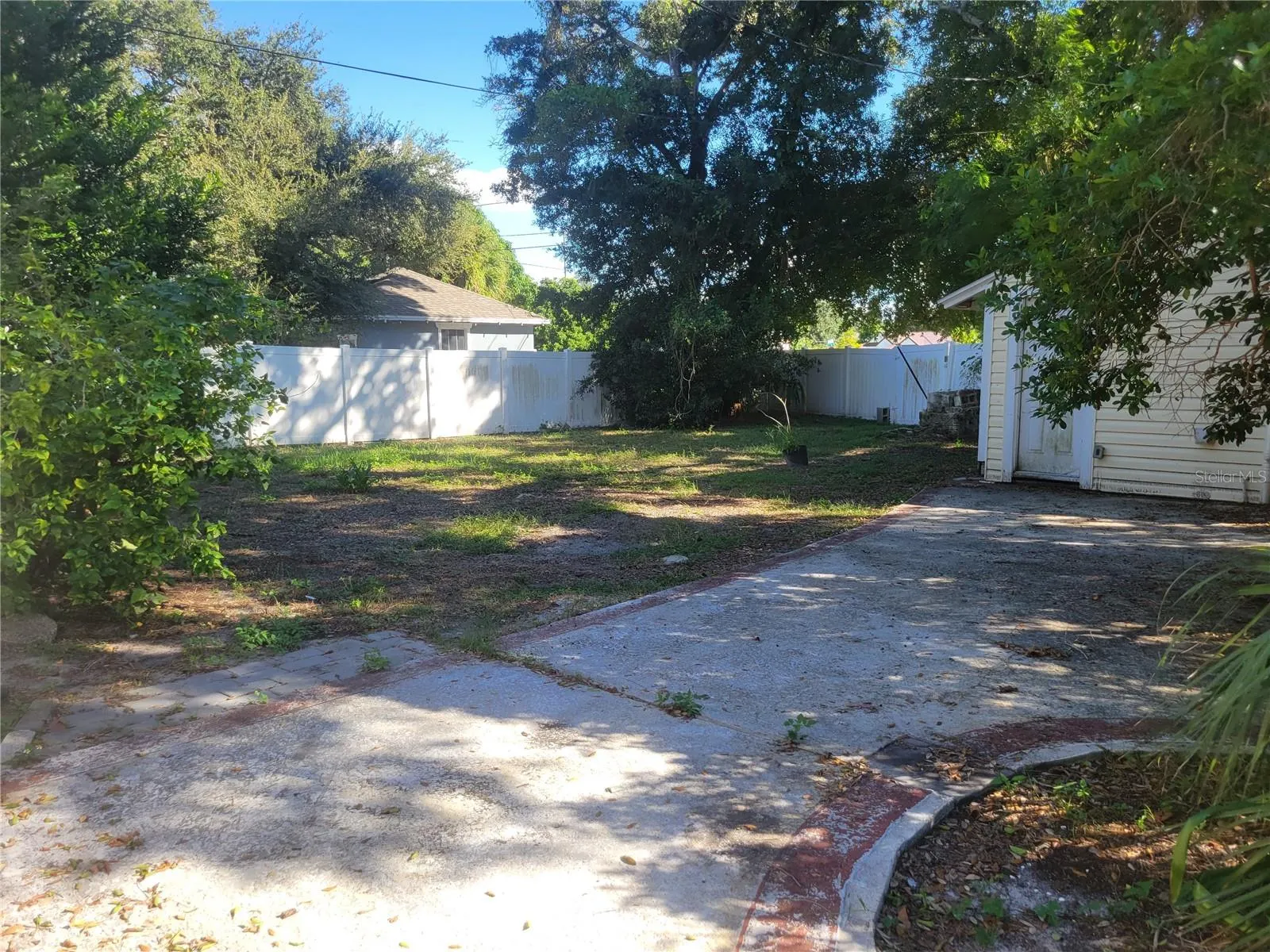 1910 23RD AVE N